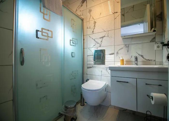 Dadya 4 - Turgut Da Oezel Havuzlu Denize Yakin Lueks Мармарис