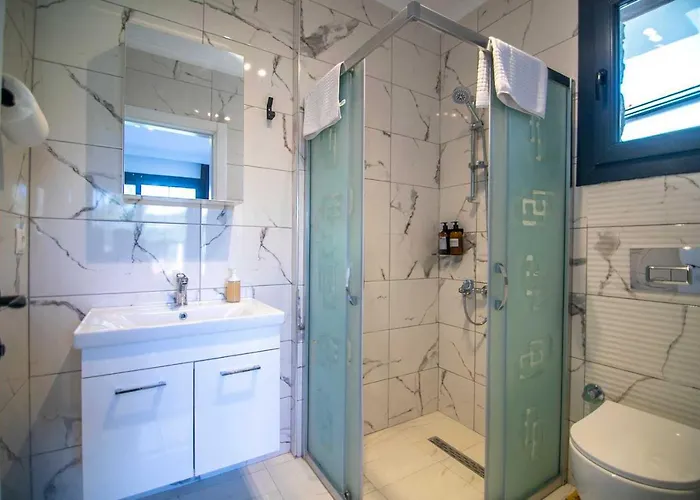 Dadya 4 - Turgut Da Oezel Havuzlu Denize Yakin Lueks * Marmaris